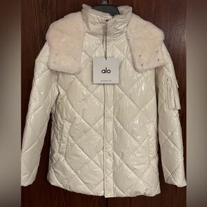 ALO YOGA Snomoto Puffer Jacket, White Patent Glossy Finish ~Sold Out on Website